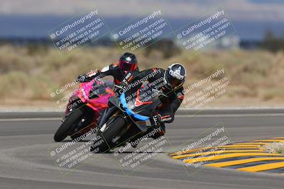 media/Sep-11-2022-SoCal Trackdays (Sun) [[81b7e951af]]/Turn 16 (945am)/